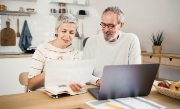 Aides de l’État pour une douche senior en 2025